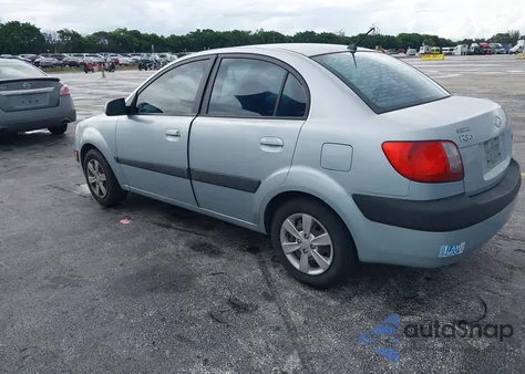 2008 Kia Rio Lx z USA, uszkodzony, nr VIN KNADE123X86357062